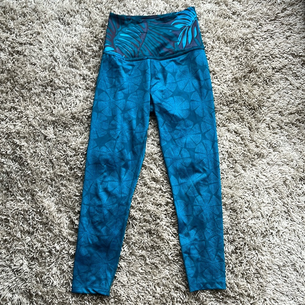 Super cute, comfy and flattering exercise pants